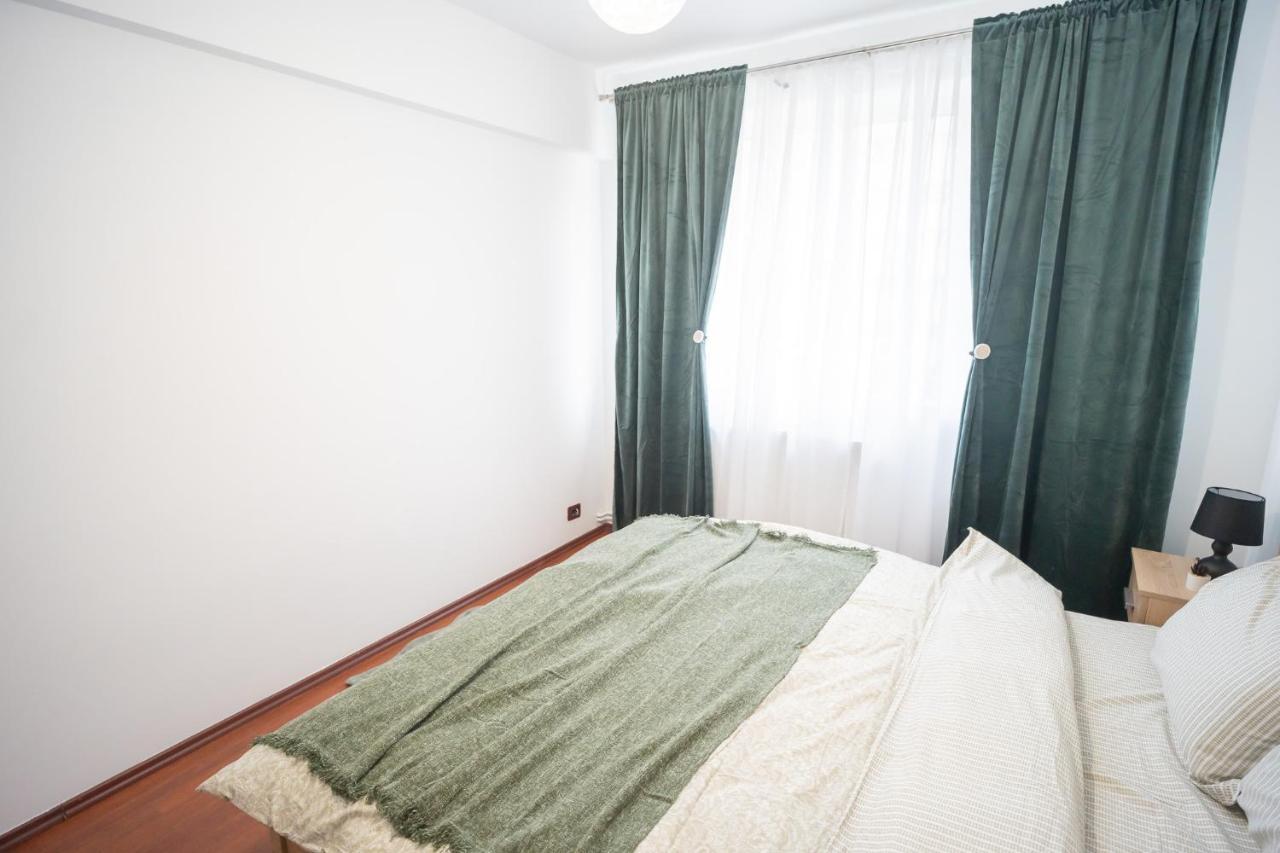 Spacious 2Br Dristor Apartment Bucureşti Eksteriør bilde